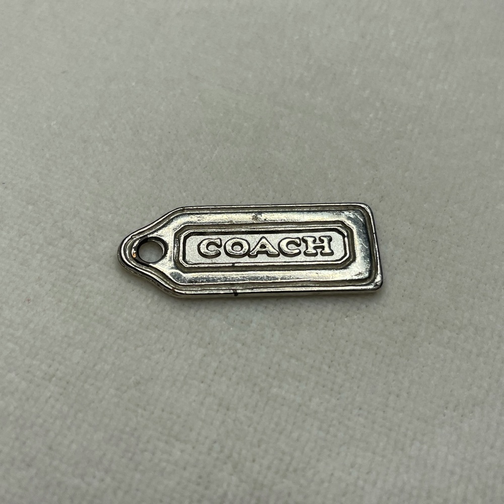 Coach - Picture 5 of 6